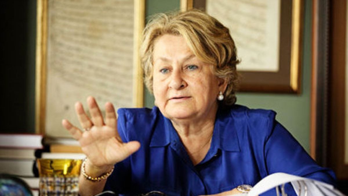 Kezban Hatemi: Nişantaşı’nda gençler iç çamaşırıyla dolaşıyor